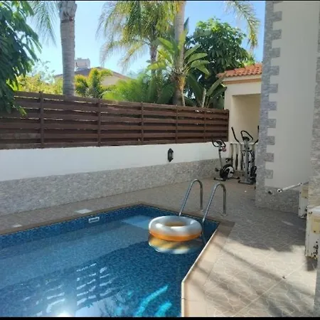 Bellablu With Private Pool And Sea View 别墅 *